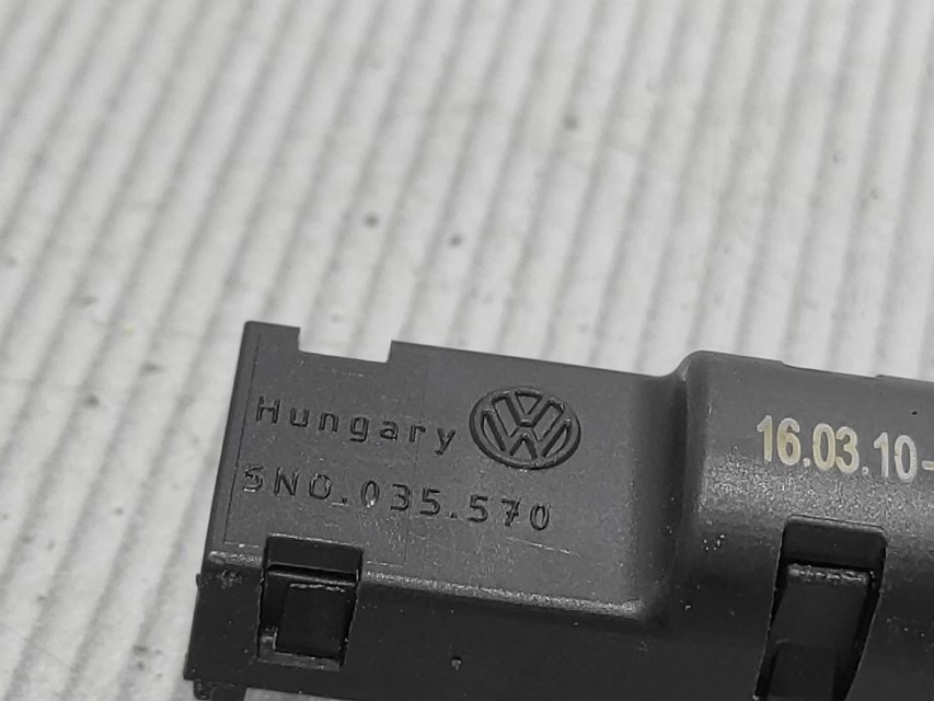 DIJELOVI ANTENA VW TIGUAN > 07-11 5N0035570