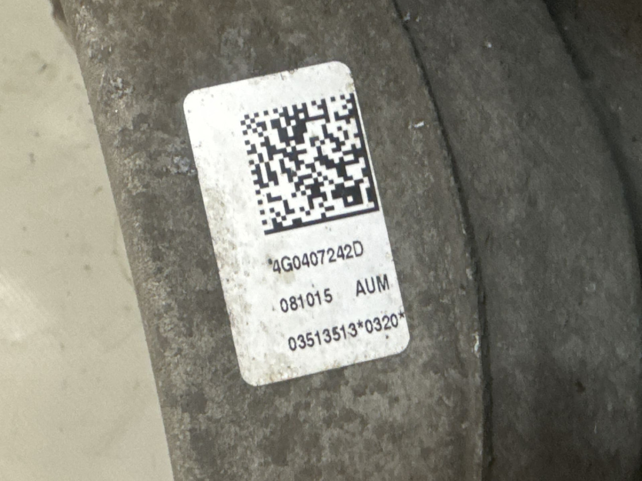 DIJELOVI GLAVCINA AUDI A6 4G > 14-18 4G0407242D