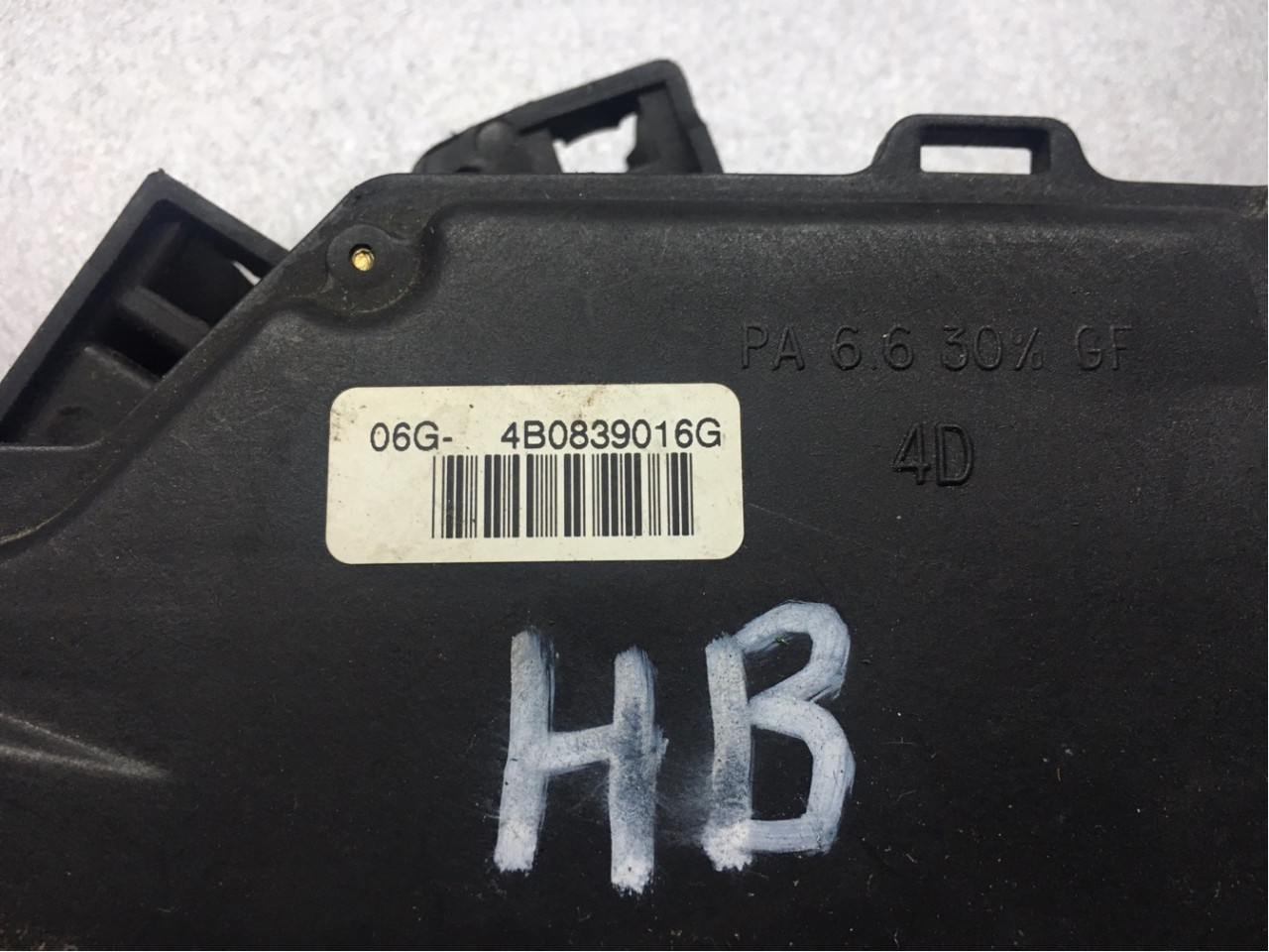 DIJELOVI BRAVA VRATA AUDI A6 > 01-04 4B0839016G