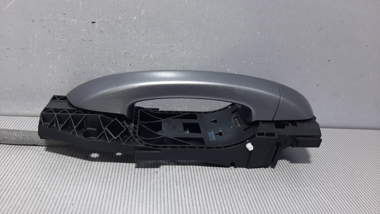 DIJELOVI RUCKA VRATA VW GOLF 6 > 08-12 5N0837017C