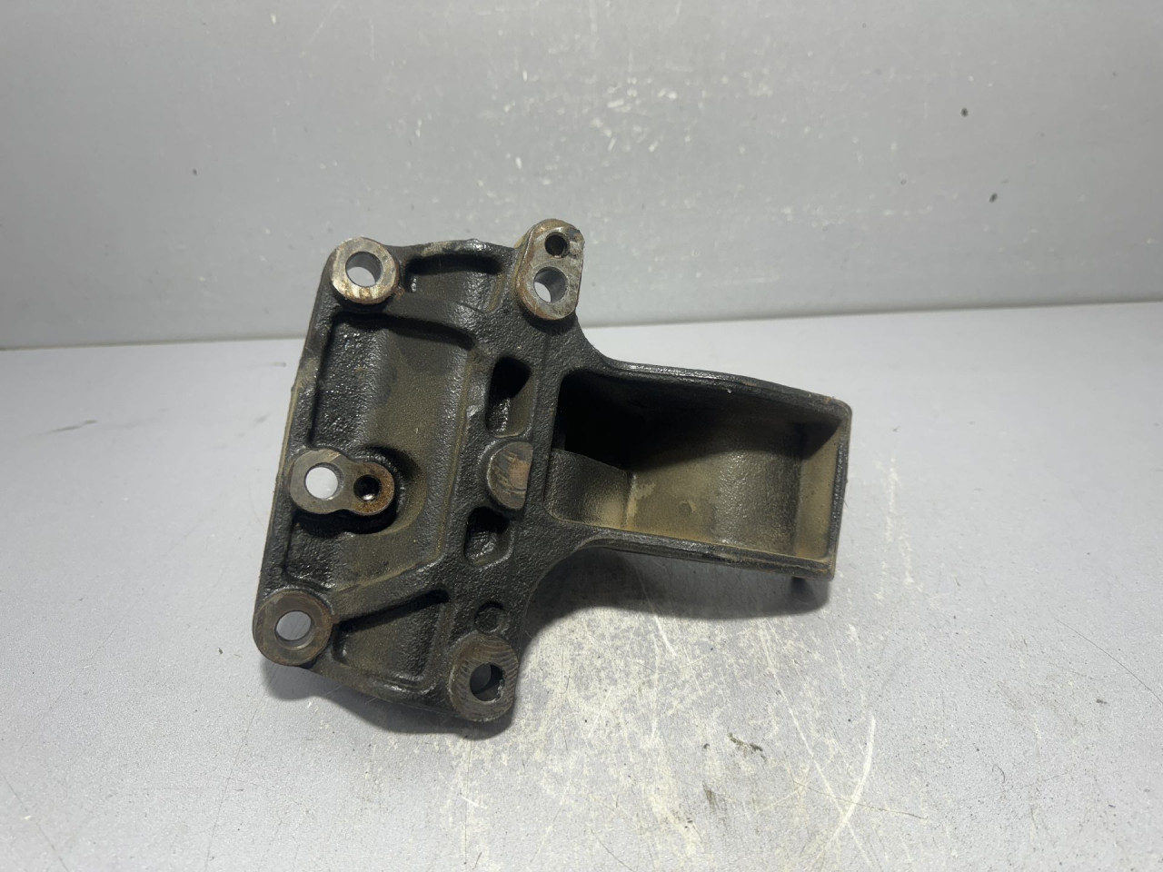 DIJELOVI NOSAC POLUOSOVINE OPEL GRANDLAND > 17 - 1.5 9808837180