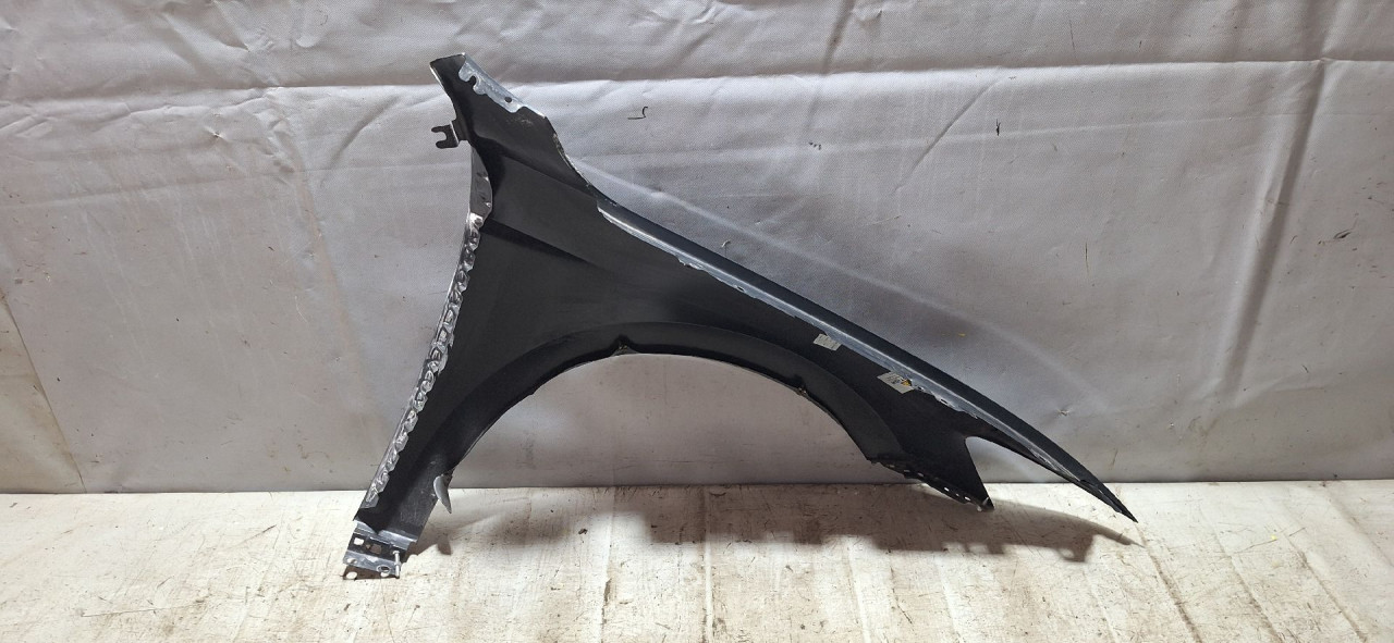 DIJELOVI BLATOBRAN VW PASSAT B8 > 19 - 3G0821021B