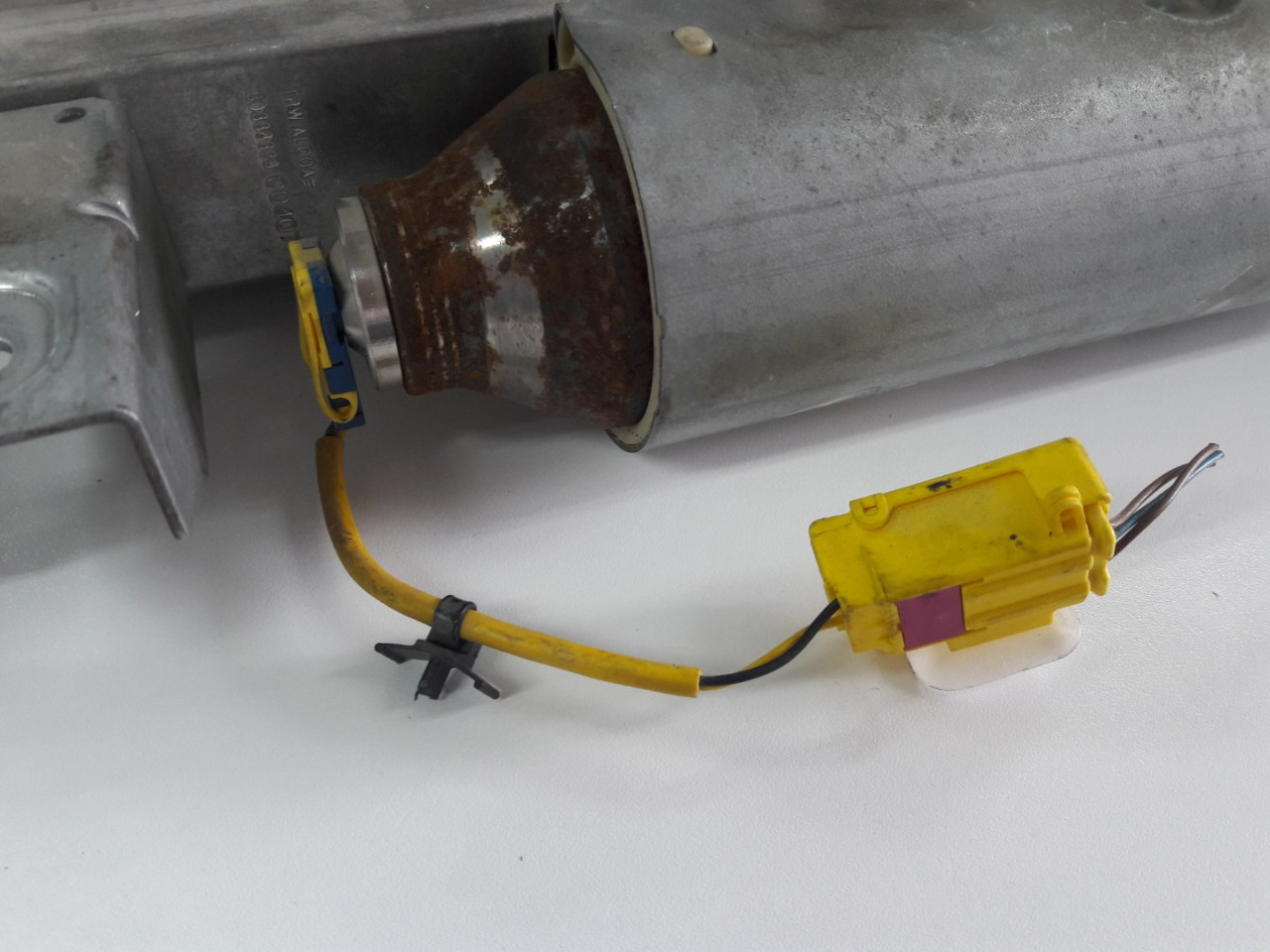 DIJELOVI AIRBAG SUVOZACA VW T5 > 09-15 7H1880202B