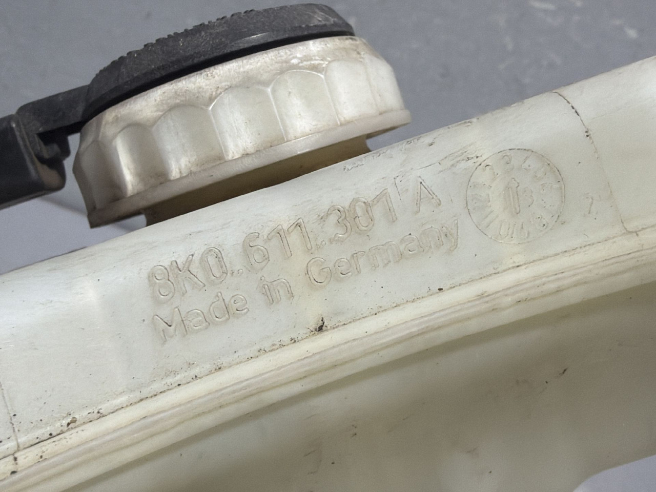DIJELOVI BOCA ULJA AUDI A4 (B8) > 12-15 8K0611301A