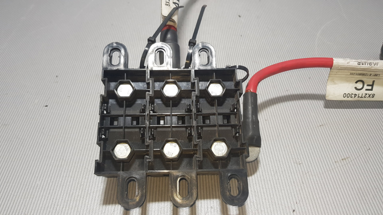 DIJELOVI KLEMA JAGUAR XF > 08-11 5605001710