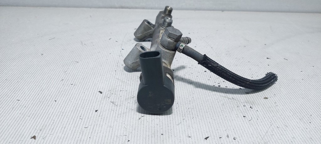 DIJELOVI SENZOR MAGISTRALE AUDI Q5 > 12-16 3.0 057130764AE