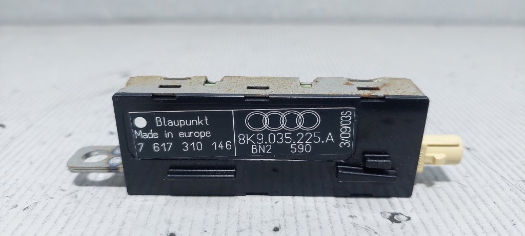 DIJELOVI ANTENA AUDI A4 (B8) > 07-11 8K9035225A