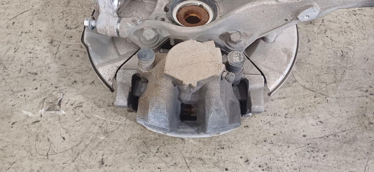 DIJELOVI KOCIONA KLJESTA VOLVO XC90 > 19- 31665740