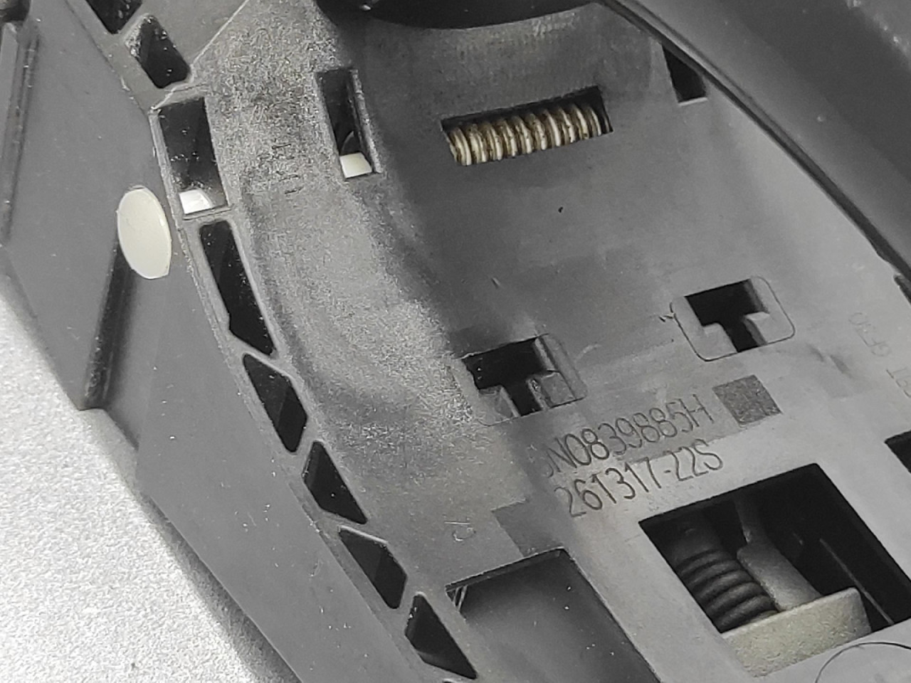 DIJELOVI RUCKA VRATA VW AMAROK > 16-18 5N0839885H