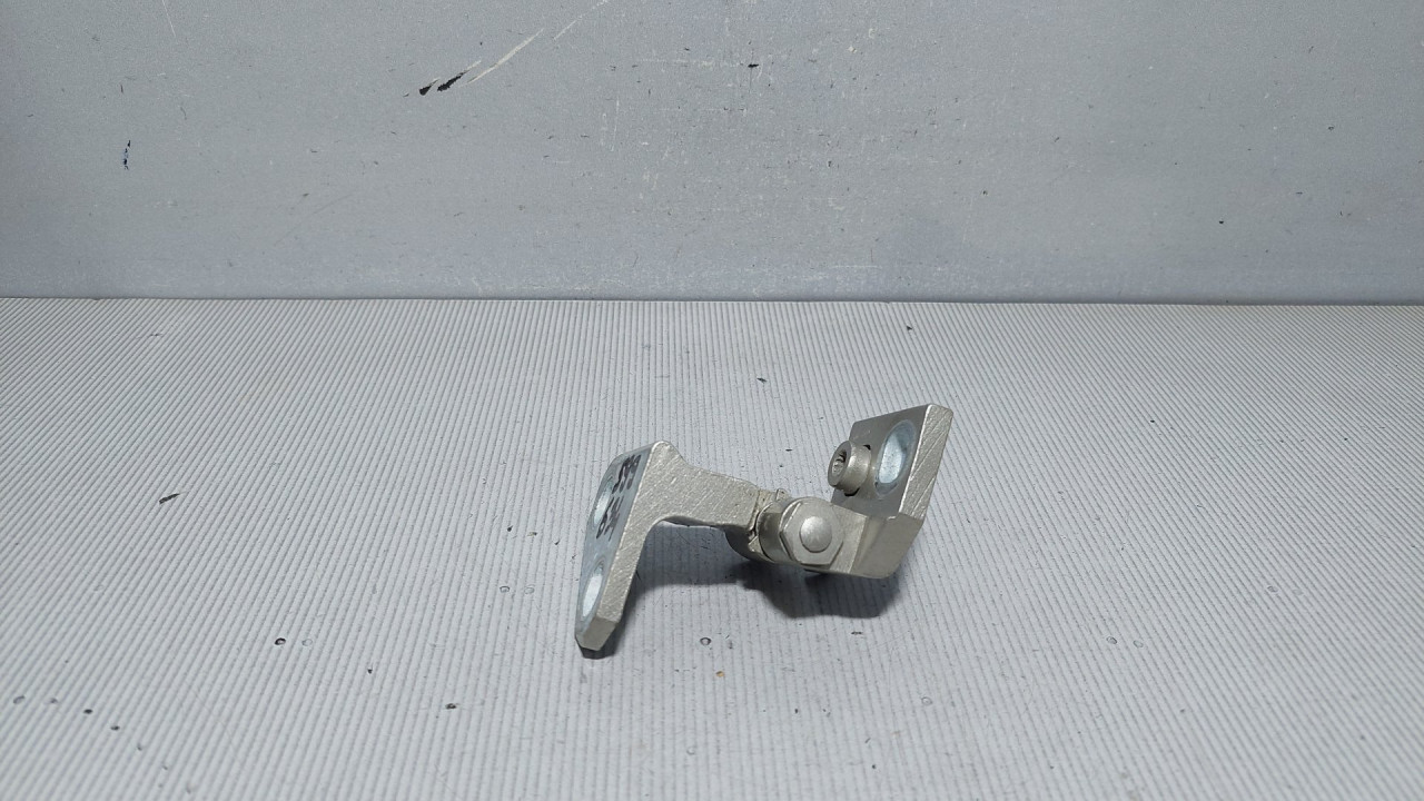 DIJELOVI BAGLAMA VW GOLF 5 > 03-08 1K9833401B
