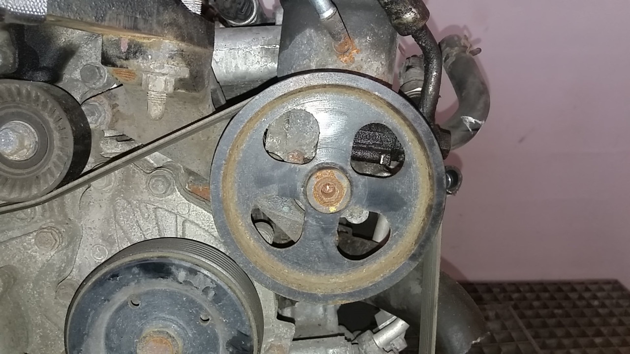 DIJELOVI SERVO PUMPA TOYOTA COROLLA VERSO > 04-09 2.2