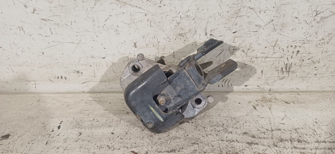 DIJELOVI NOSAC MOTORA PEUGEOT 3008 > 16-20 2.0 9804890680