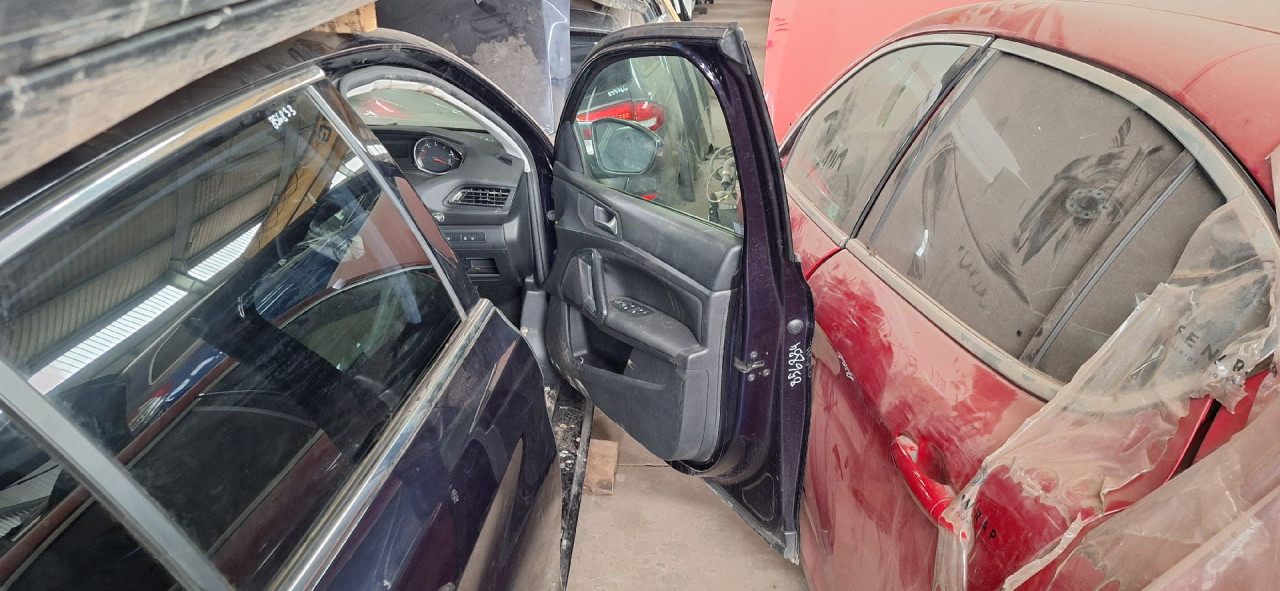 DIJELOVI VRATA PEUGEOT 308 > 13-17 1610102180