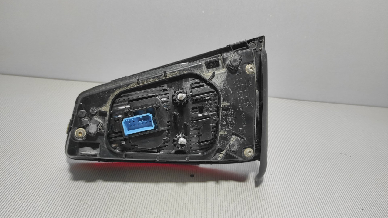 DIJELOVI STOP SVJETLO VW PASSAT B8 > 14- 3G9945307