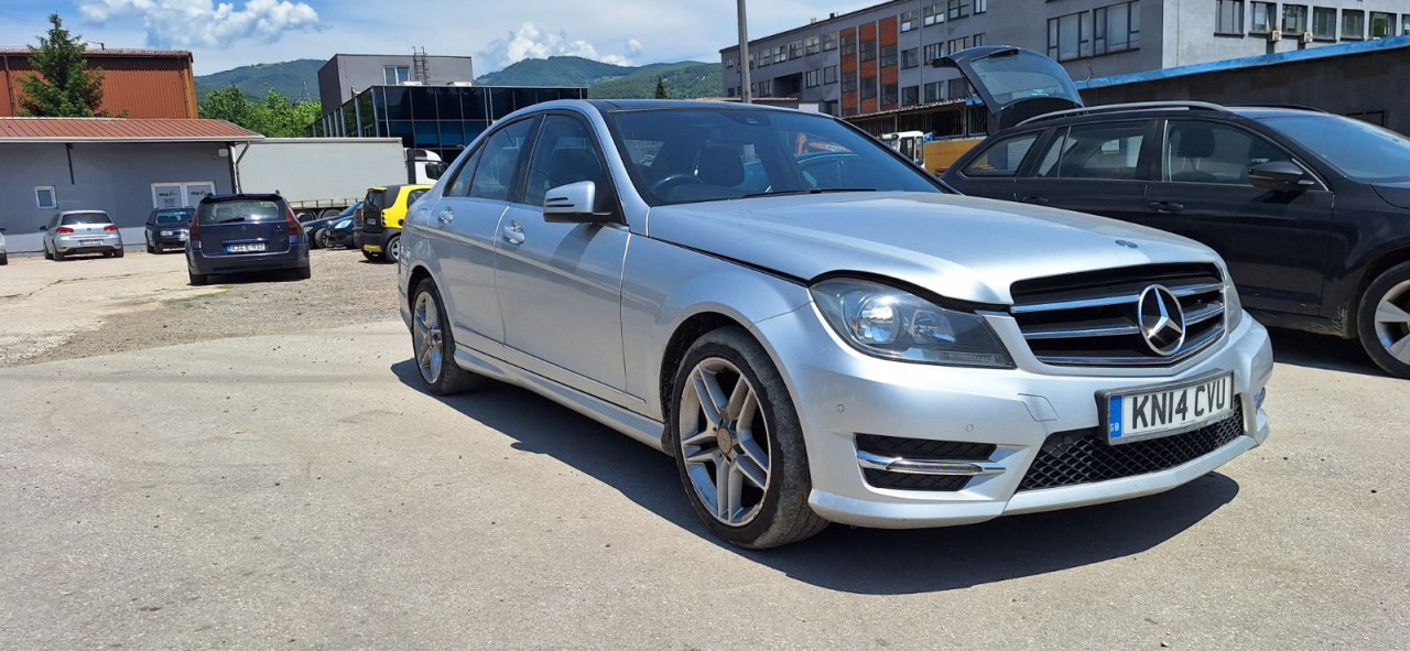 DIJELOVI MERCEDES C KLASA (W204) > 11-13 2.2 Dizel 651911 MOTOR