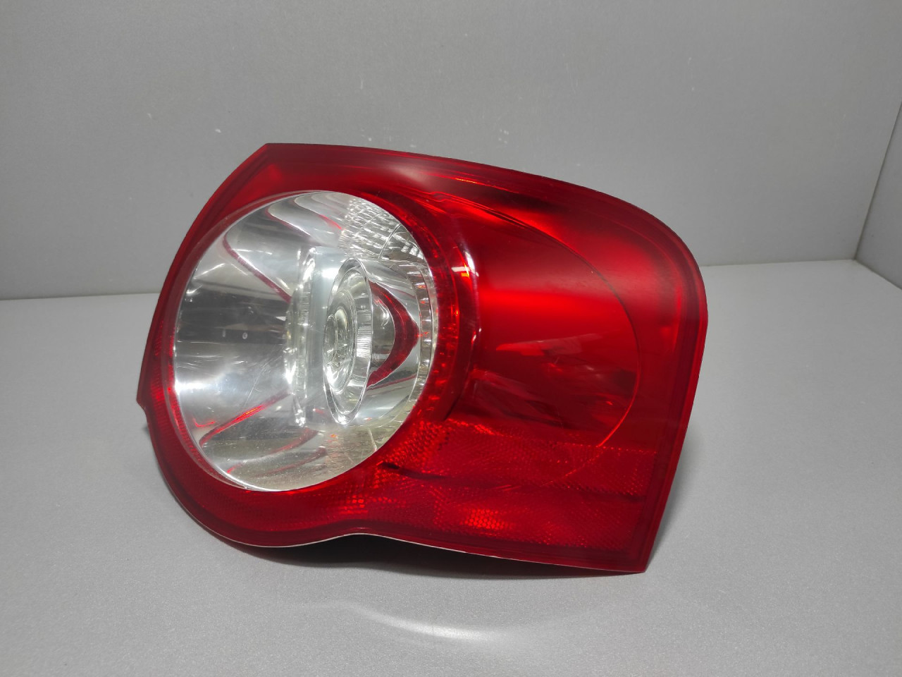 STOP SVJETLO VW PASSAT B6 > 05-10 3C9945096N