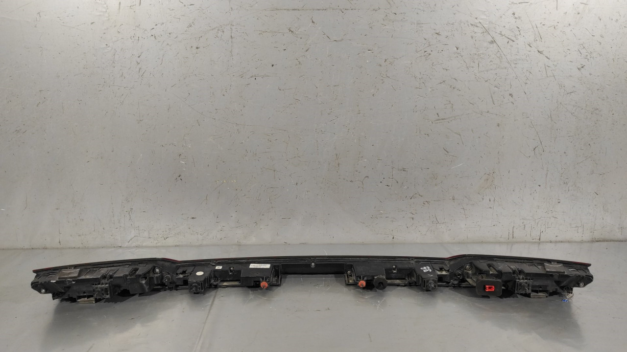 DIJELOVI STOP SVJETLO AUDI E-TRON > 18- 4KE945095B