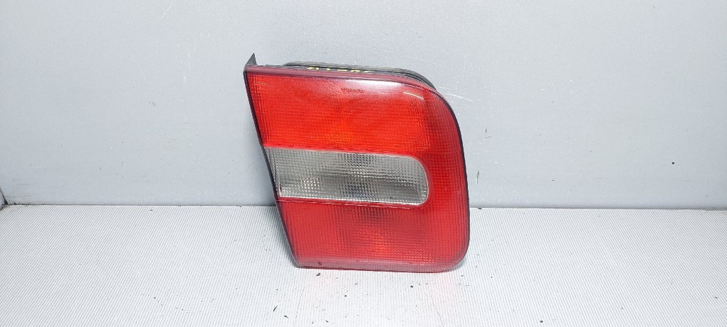 STOP SVJETLO VOLVO S70/V70 > 97-00 9157008