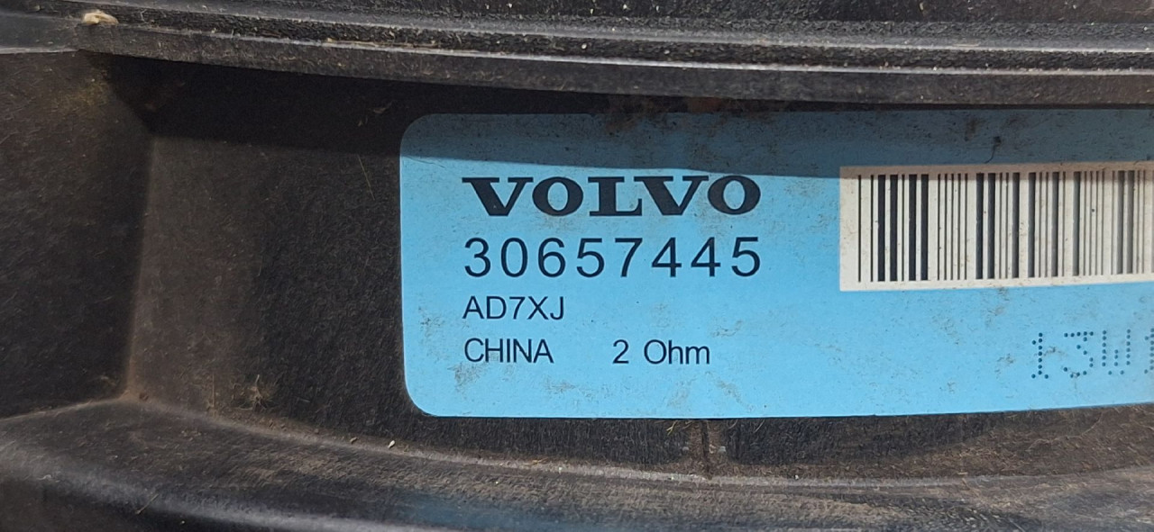 DIJELOVI ZVUCNIK VOLVO V70 > 08-11 30657445