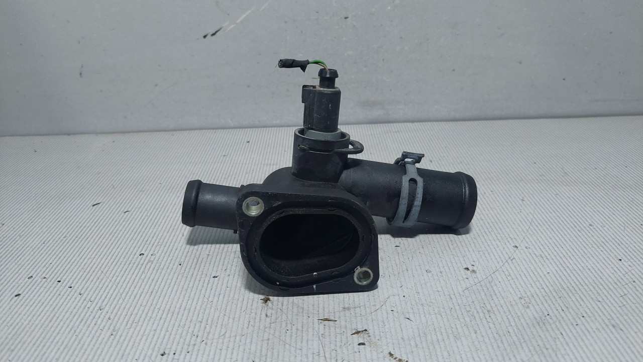 KUCISTE TERMOSTATA VW GOLF 6 > 08-12 06A121133AL