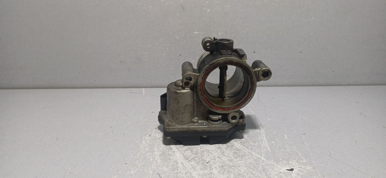 DIJELOVI DOZER KLAPNA AUDI A4 (B8) > 12-15