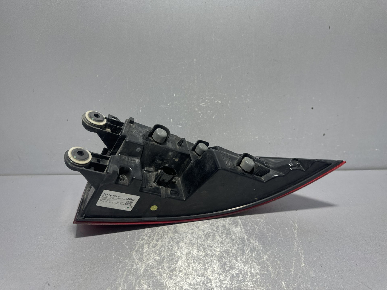 DIJELOVI STOP SVJETLO AUDI A7 > 18- 4K8945069B