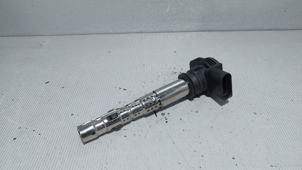 DIJELOVI BOMBINA VW GOLF 5 > 03-08 06F905115F