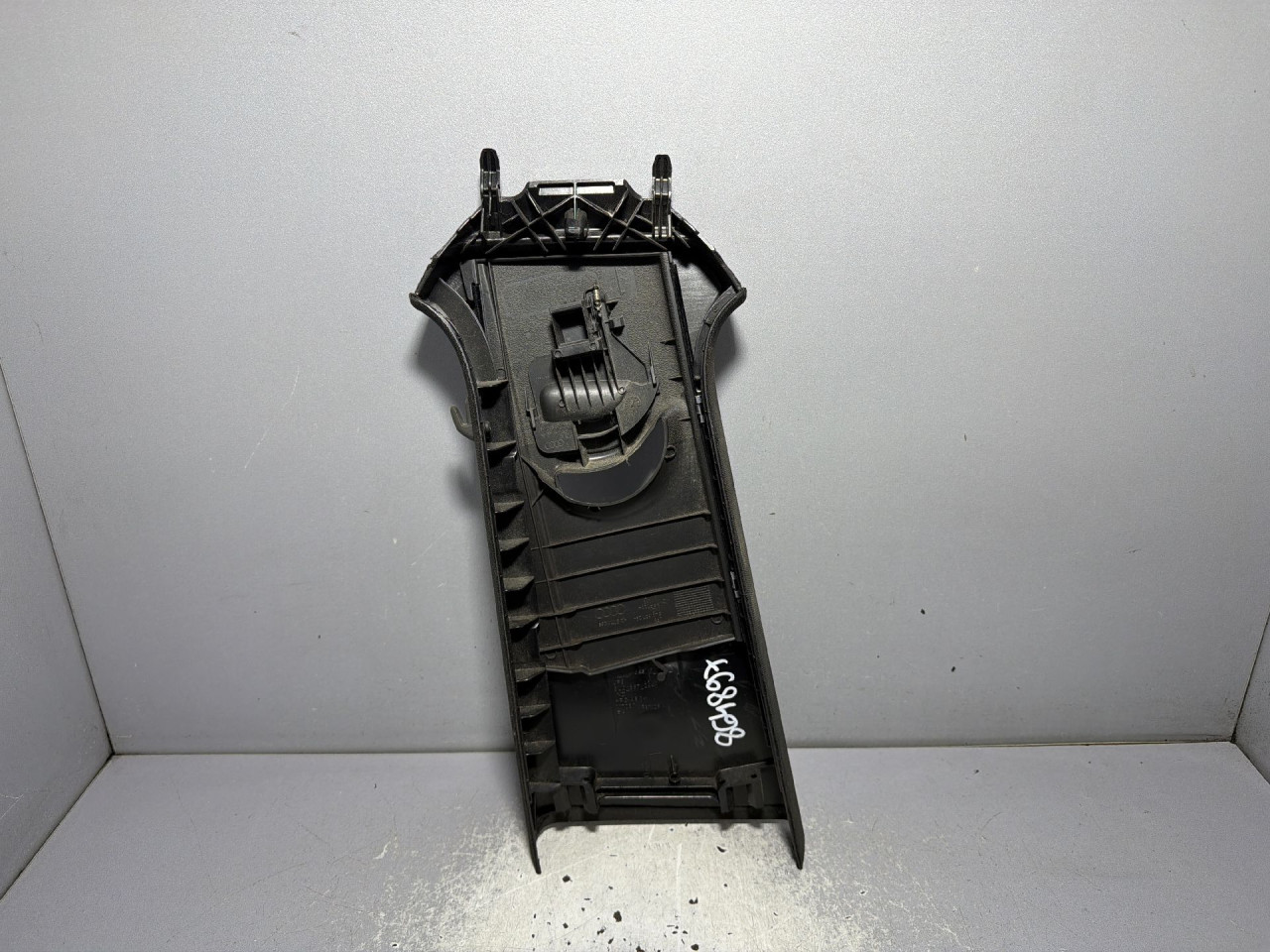 DIJELOVI PLASTIKA AUDI Q3 > 11-15 8U0867244