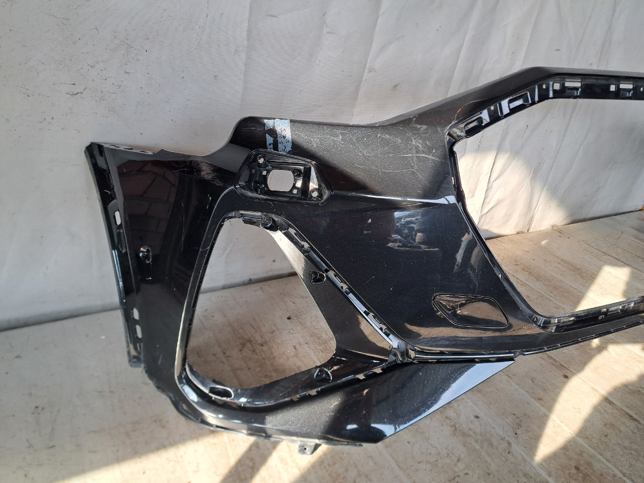 DIJELOVI BRANIK AUDI E-TRON > 18- 4KE807437C