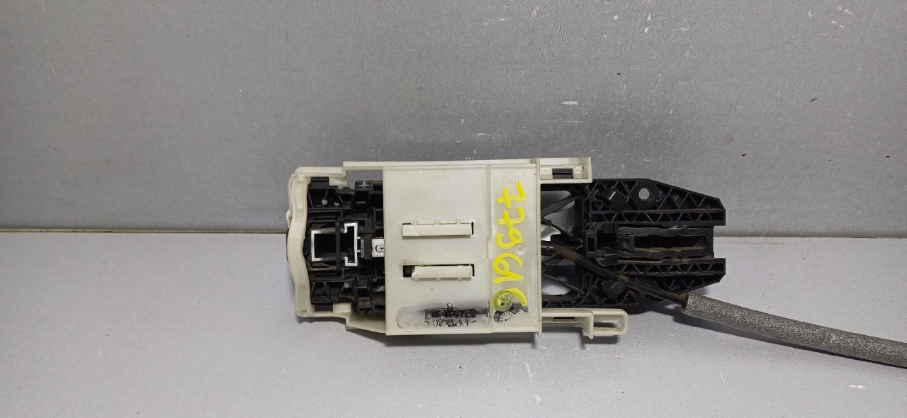 DIJELOVI RUCKA VRATA VW TOUAREG > 11-14 5N0839885H