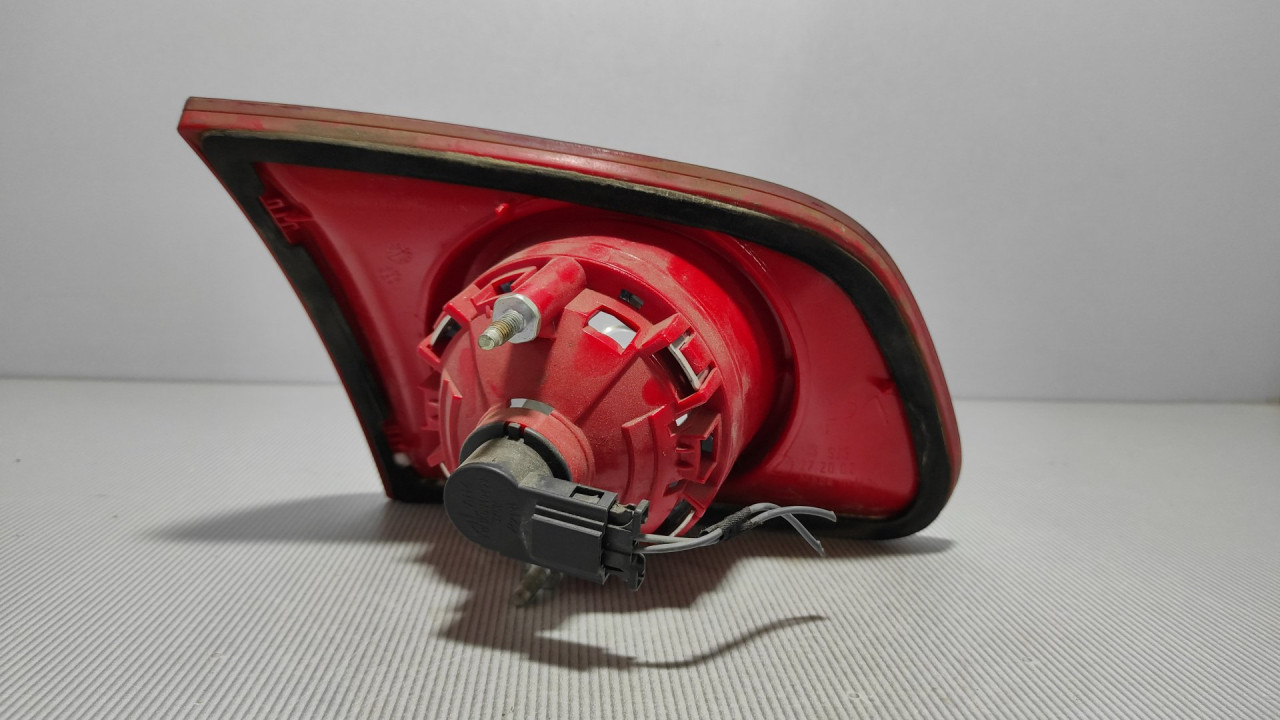 STOP SVJETLO VW PASSAT B6 > 05-10 3C9945094