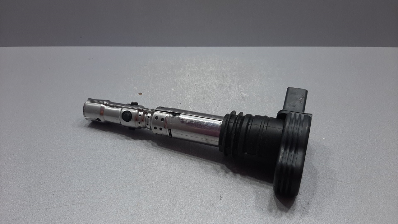 DIJELOVI BOMBINA AUDI A4 (B6) > 00-04 06A905115D