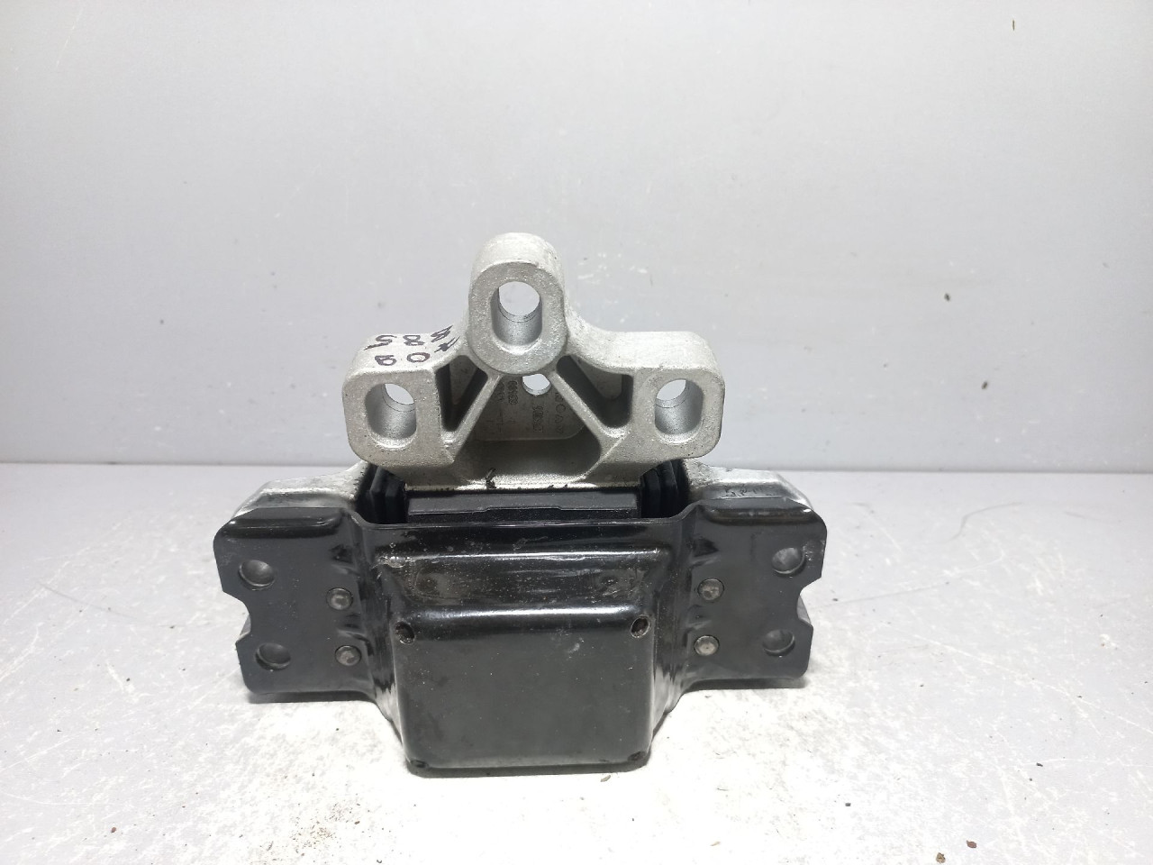NOSAC MOTORA VW PASSAT B7 > 10-14 3C0199555AE