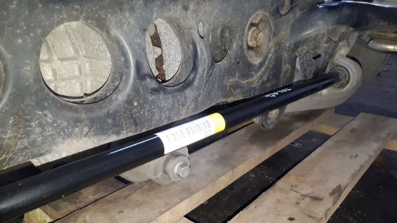 BALANS STANGA AUDI A4 (B8) > 12-15 8K0511305AE