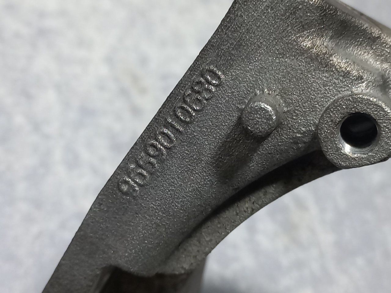 DIJELOVI NOSAC FORD FOCUS > 05-07 9659010680