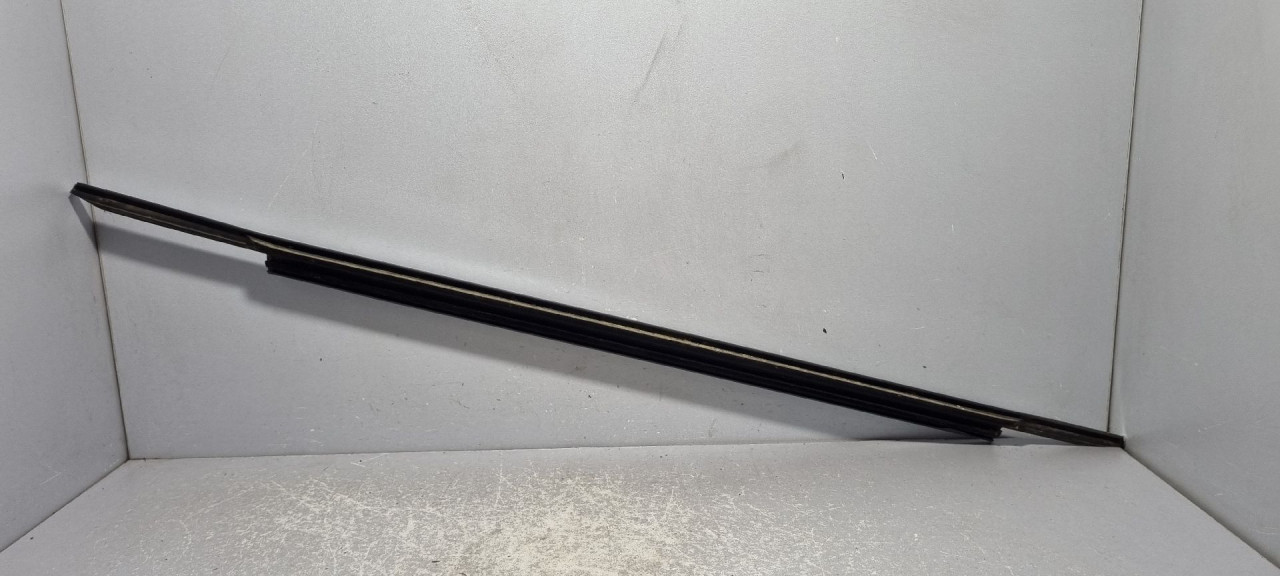 DIJELOVI LAJSNA AUDI A6 4G > 11-14 4G0853763