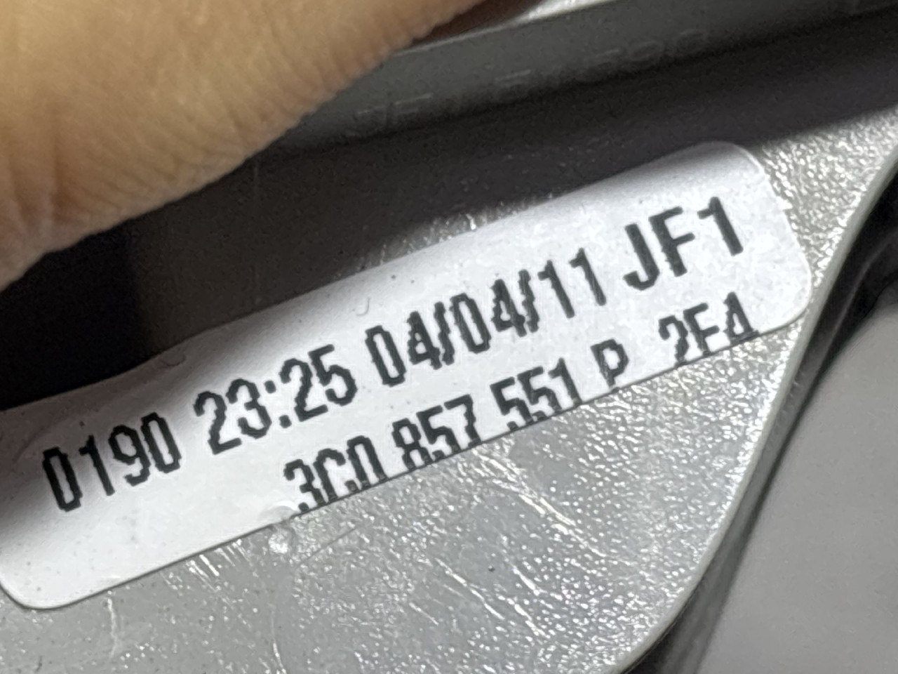 DIJELOVI SUNCOBRAN VW PASSAT B7 > 10-14 1.6 3C0857551P