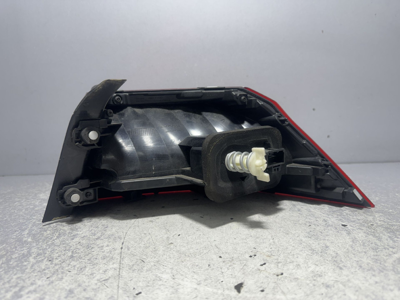 STOP SVJETLO VW PASSAT B8 > 14- 3G5945095E
