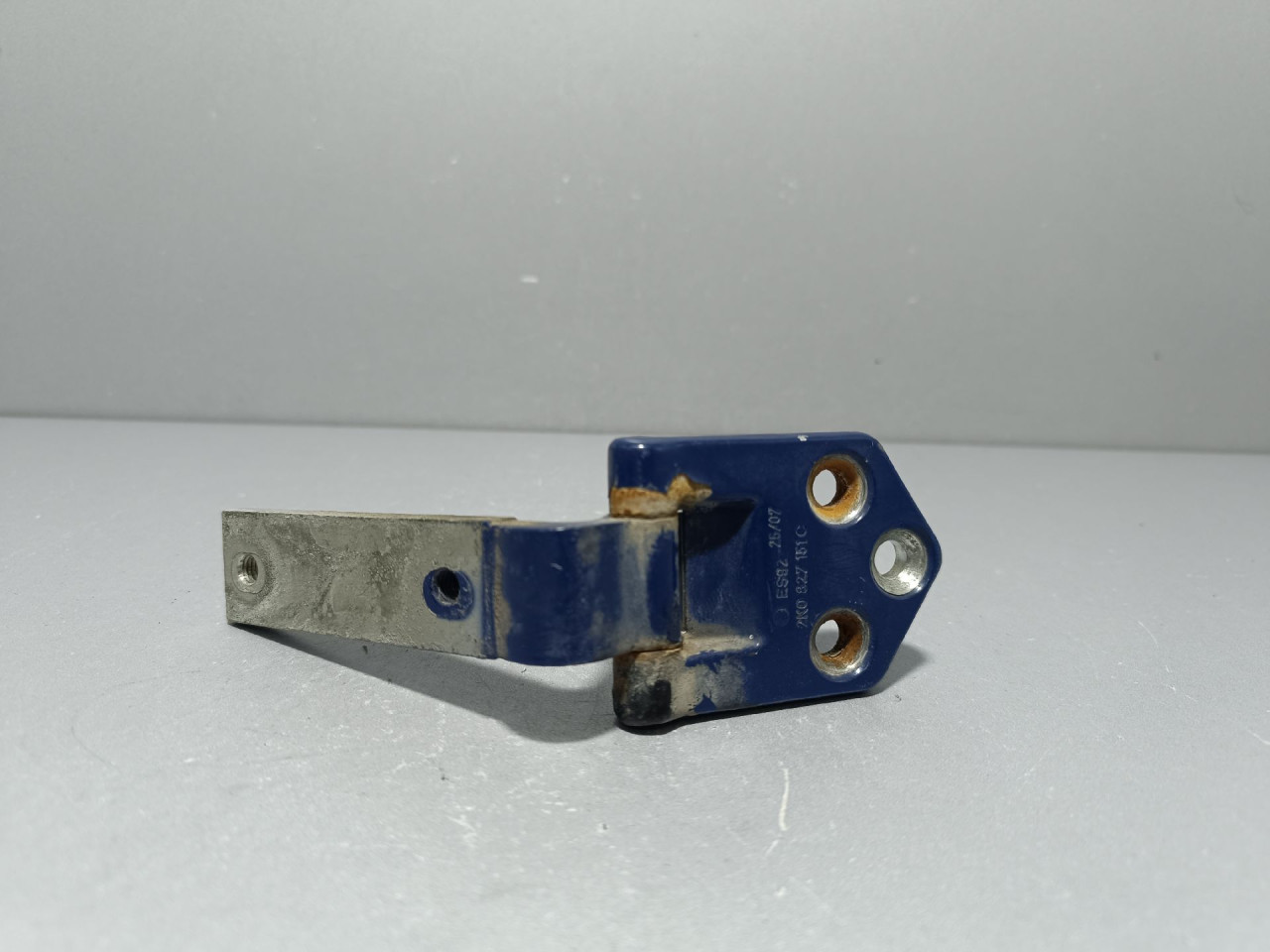 DIJELOVI BAGLAMA VW CADDY > 03-10 2K0827151C