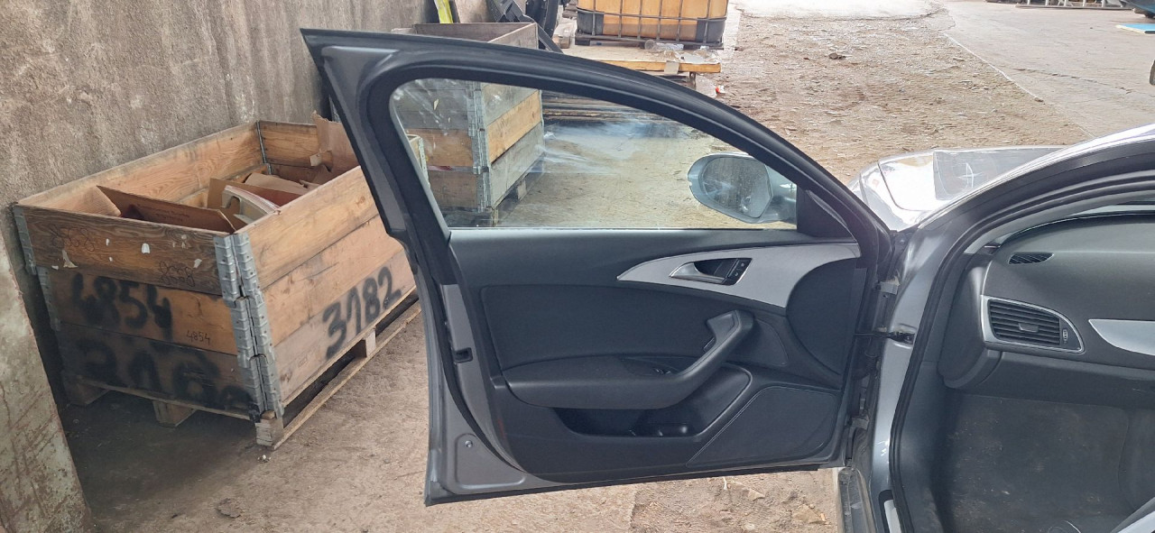 DIJELOVI VRATA AUDI A6 4G > 14-18 4G0831051