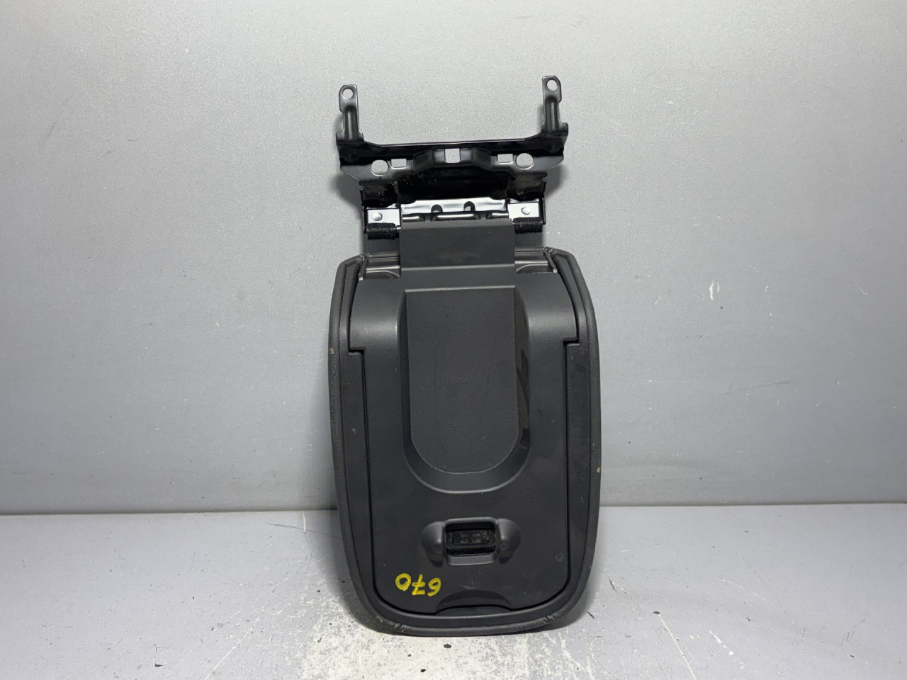 DIJELOVI NASLONJAC ZA RUKU FORD C-MAX > 15-19