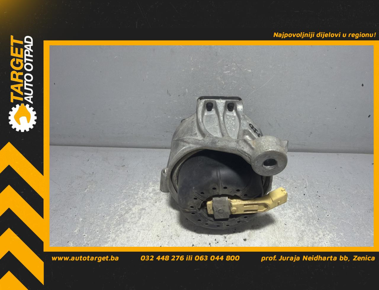 DIJELOVI NOSAC MOTORA AUDI A4 (B9) > 15-18 2.0 8W0199371CP