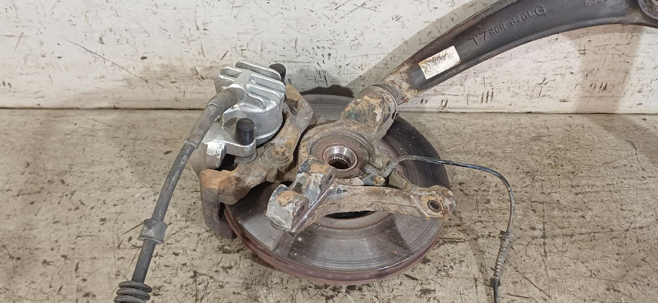 DIJELOVI GLAVCINA PEUGEOT 5008 > 13-16
