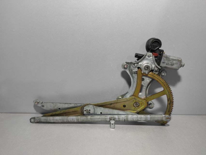 DIJELOVI ELEKTRO PODIZAC STAKLA TOYOTA RAV 4 > 00-03