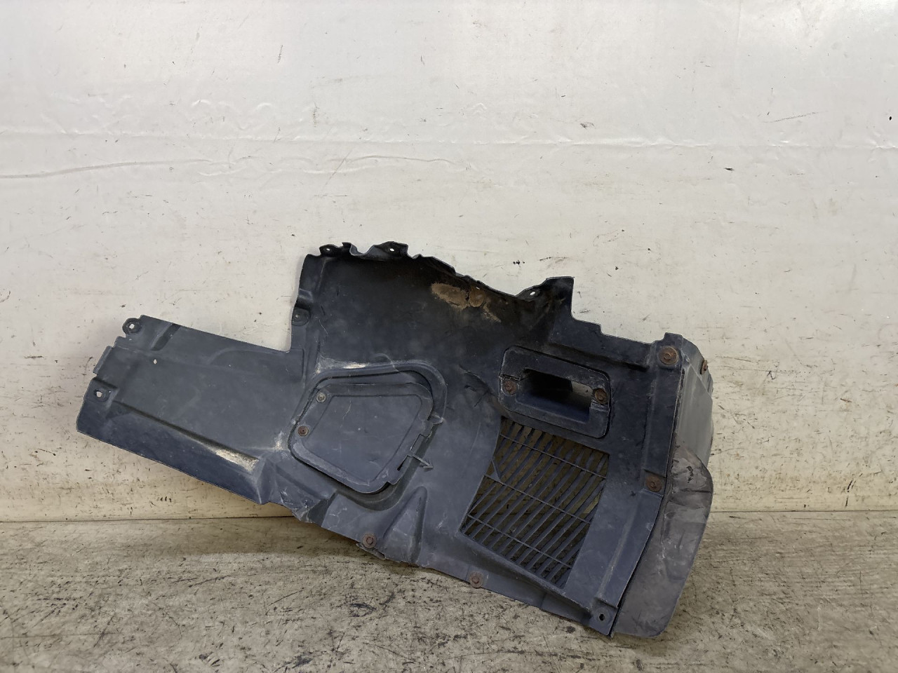UNUTRASNJI BLATOBRAN BMW SERIJA 1 (F20/F21) > 11-15 276