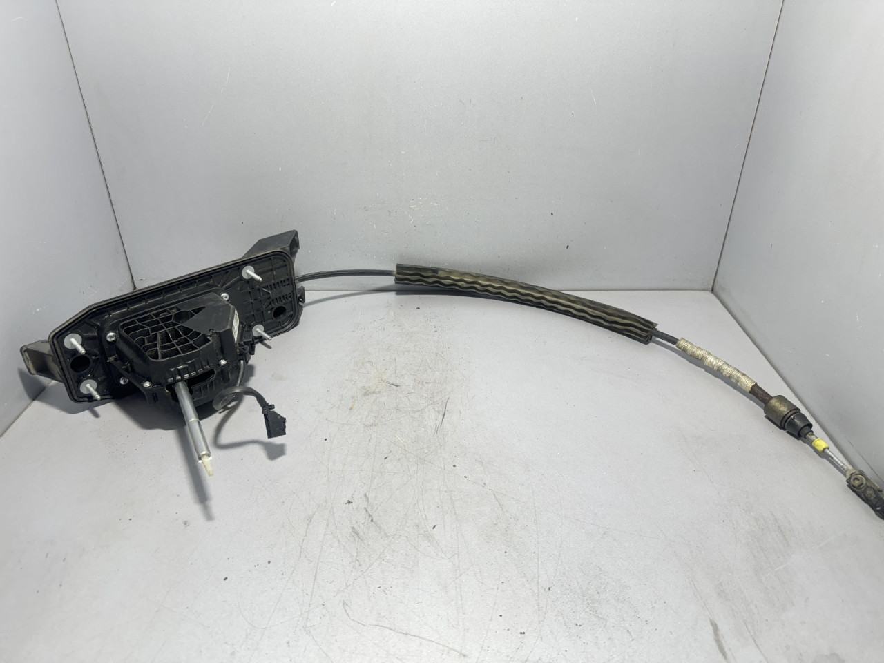 DIJELOVI SALTEBLA VW PASSAT CC > 12-15 3C1713025S