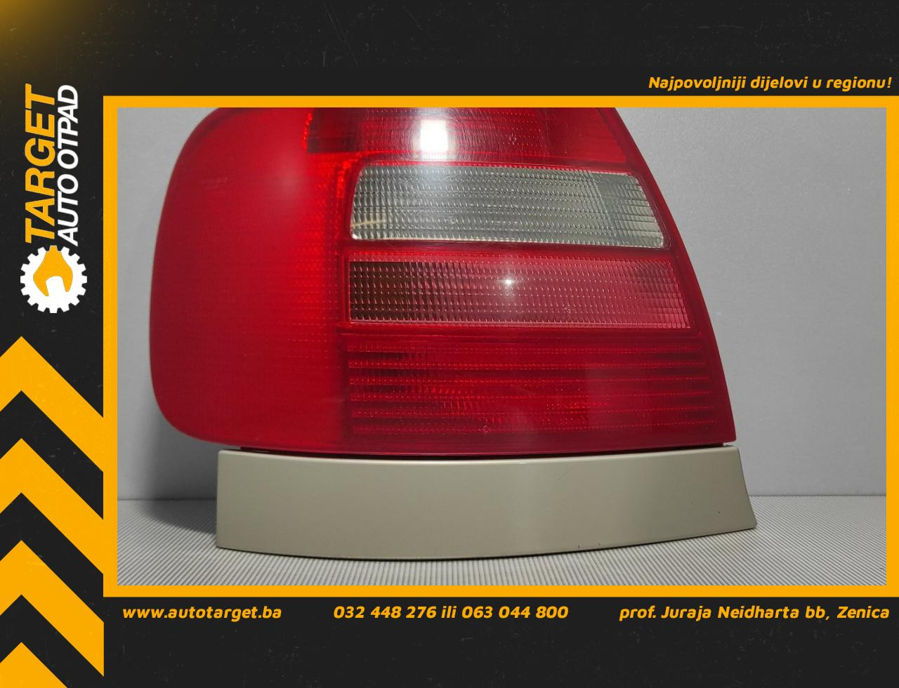 DIJELOVI STOP SVJETLO AUDI A4 > 99-00 8D0945095D