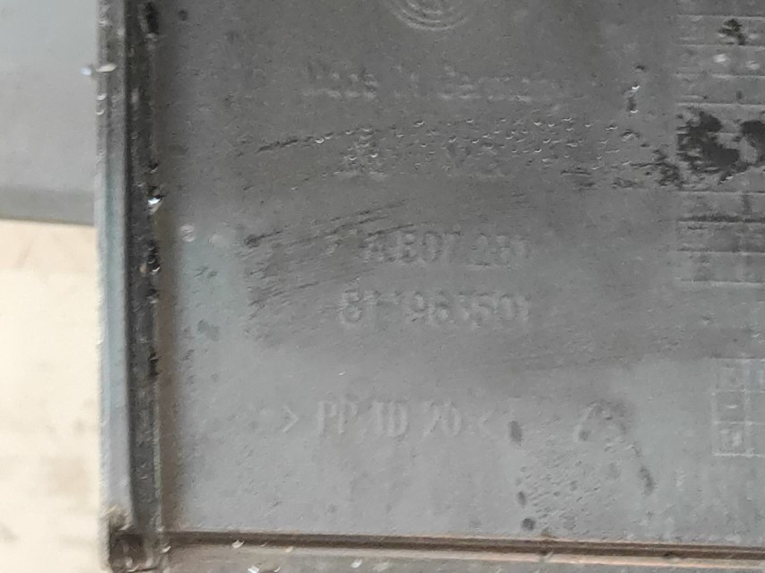 DIJELOVI RESETKA BRANIKA VW ID.4 > 20- 11A807231