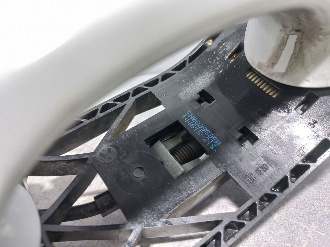 RUCKA VRATA SKODA FABIA > 07-10 5N0839885H