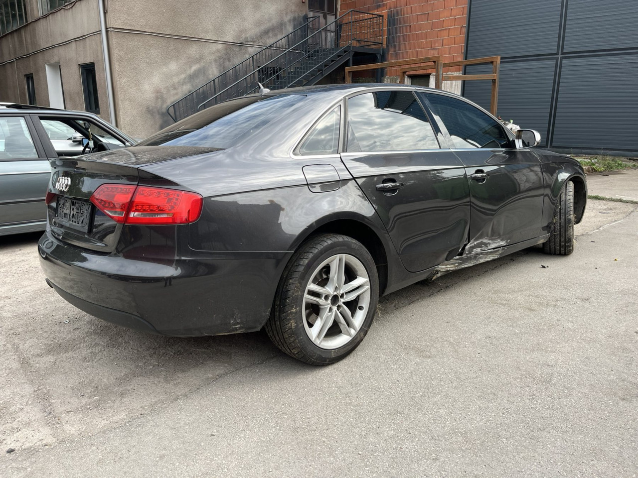 DIJELOVI AUDI A4 B8 2.0 DIZEL 2010 MJENJAC MOTOR CAGB